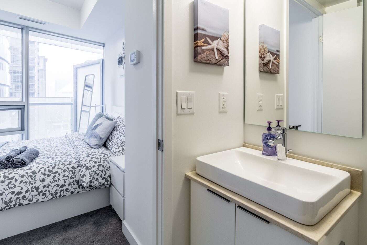 Aoc Suites - Two Bedroom Condo - City/Cn Tower View Торонто Экстерьер фото